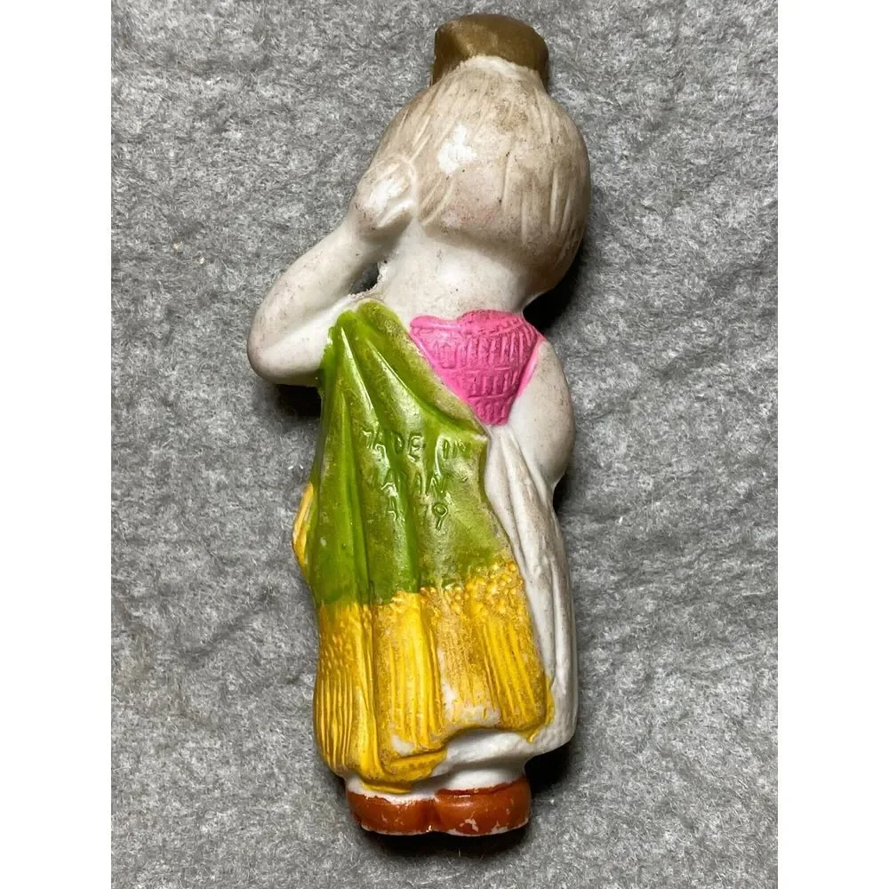 VINTAGE 3‎ 3/4 INCH BISQUE GIRL DOLL SPANISH COMB IN HAIR MADE IN JAPAN A179